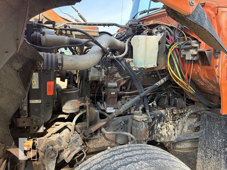 1996-ford-lt9000-image-22