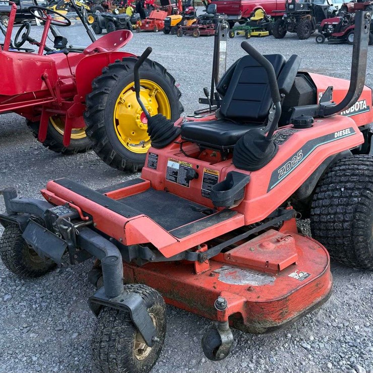 KUBOTA ZD25