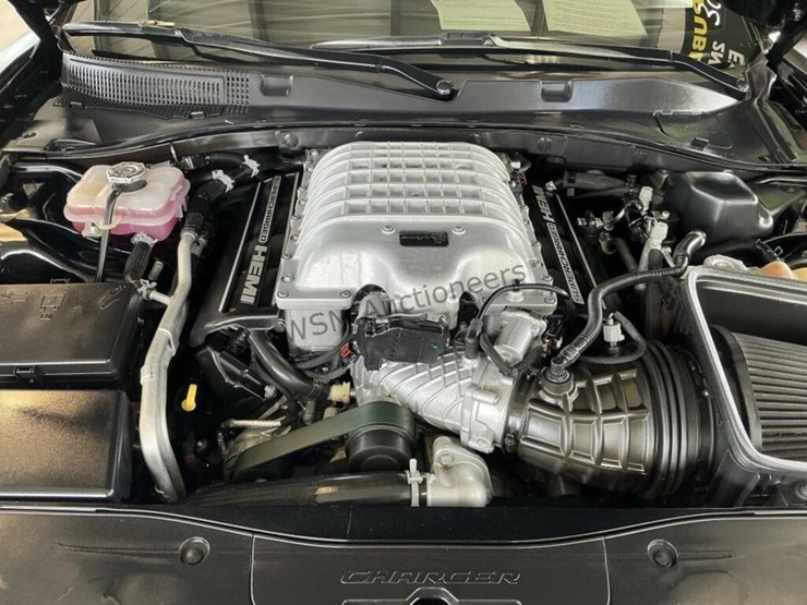 2021-dodge-charger-srt-hellcat-sdn-image-13