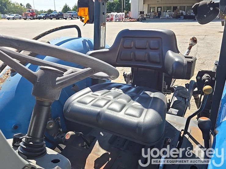 new-holland-tn70-image-25