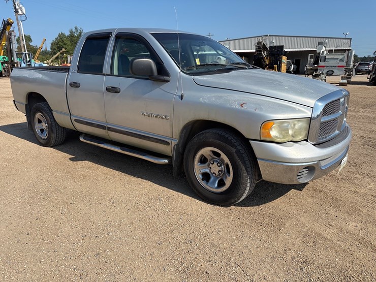 2002-dodge-ram-1500-image-2