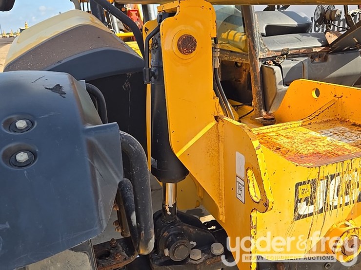 2017-jcb-509-42-image-17