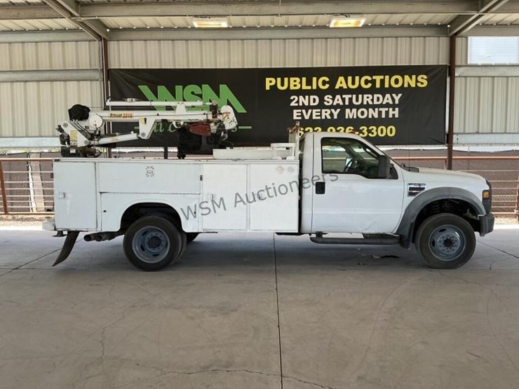 2008-ford-f550-image-1