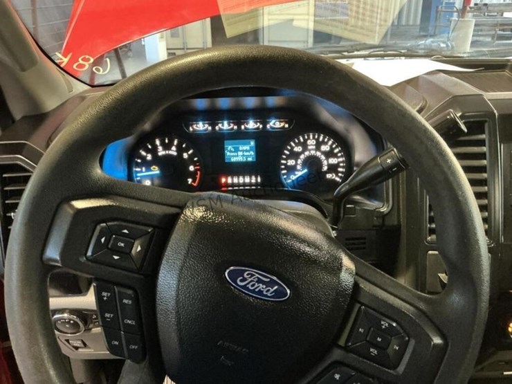 2017-ford-f150-image-16