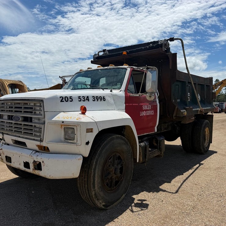 1991 FORD F700
