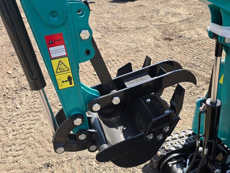 #689-•-cf-industry-h16r-mini-excavator-image-10
