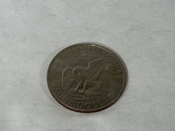 #00641-•-(20)-1972-ike-dollars-image-4