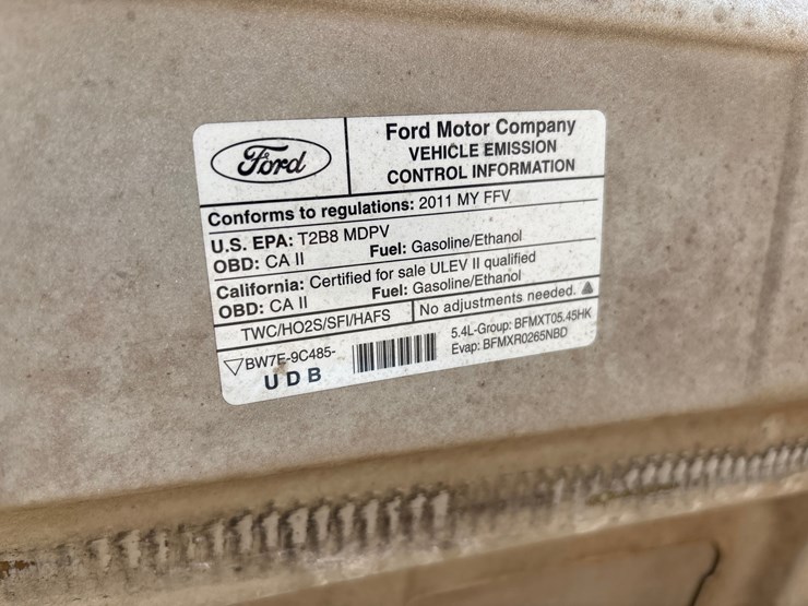 2011-ford-e350-image-16