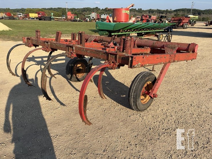 massey-ferguson-1146-image-3