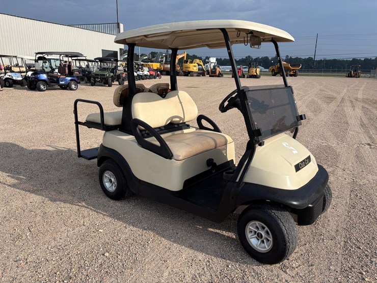 #90-•-club-car-image-2