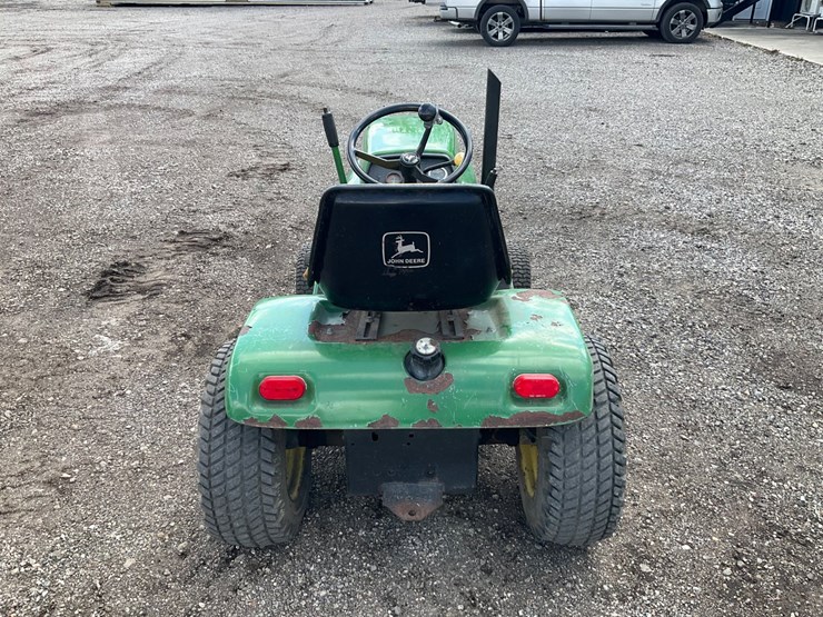 john-deere-200-image-4