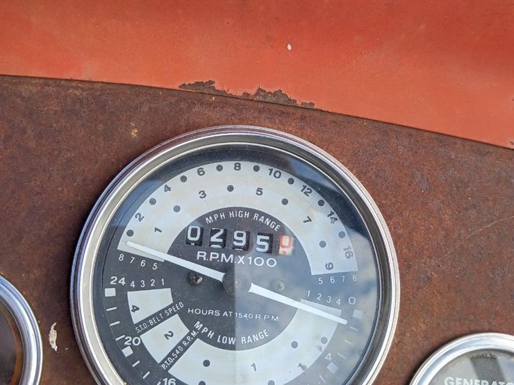 1967-massey-ferguson-165-image-5