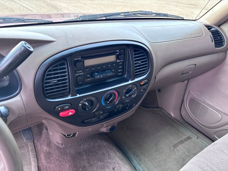 2000-toyota-tundra-image-11
