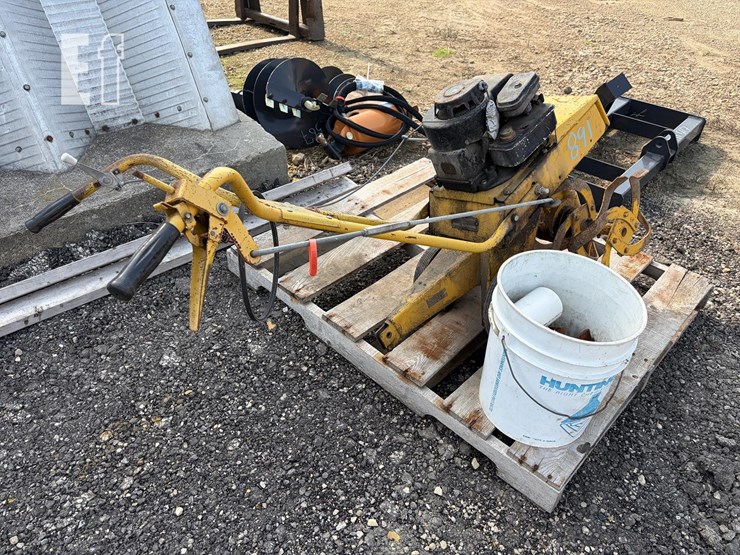 massey-ferguson-tiller-image-2