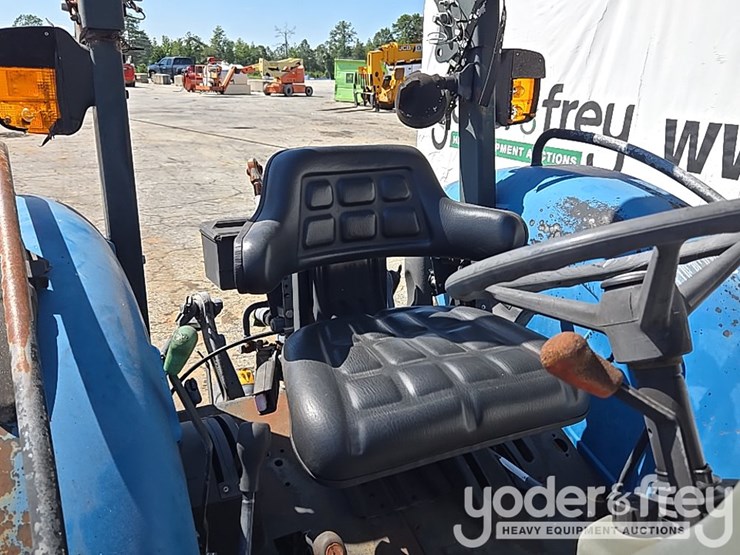 new-holland-tn70-image-24