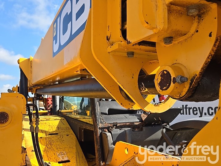 2017-jcb-509-42-image-25