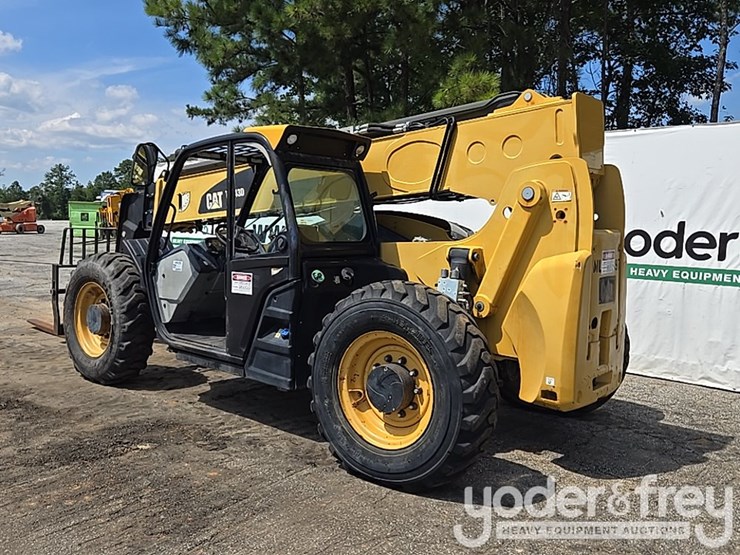 2016-caterpillar-tl943d-image-3