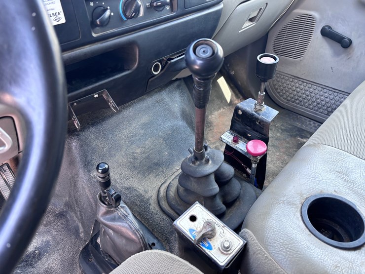 2000-ford-2000-image-9