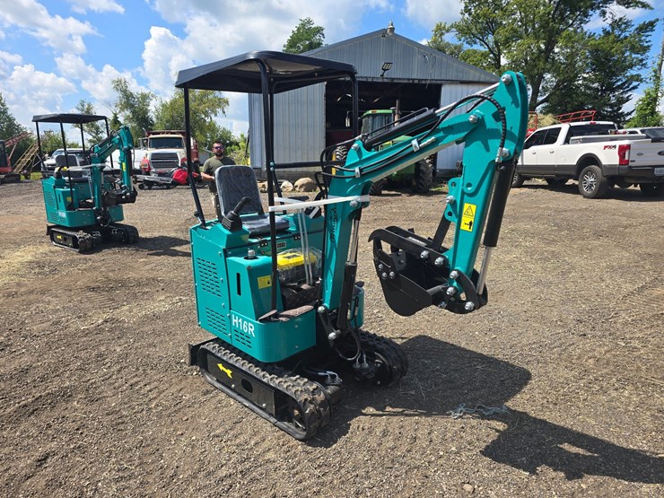 #689-•-cf-industry-h16r-mini-excavator-image-8