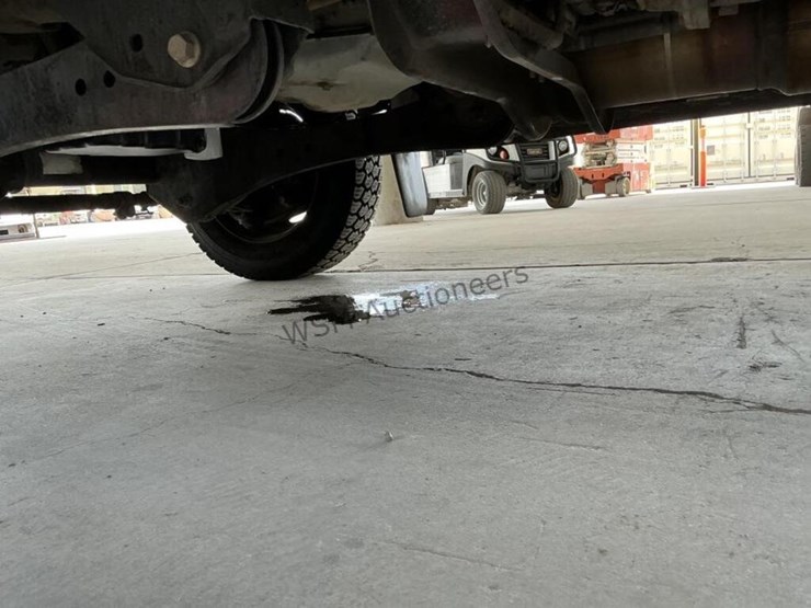 2015-ford-f550-image-27