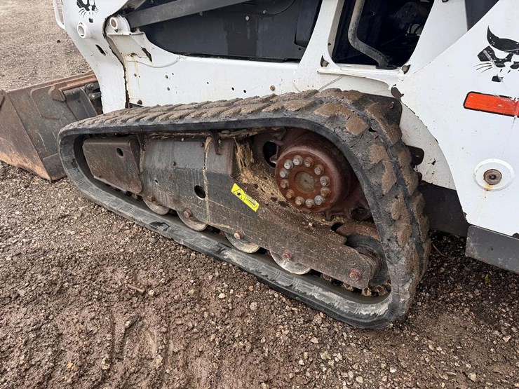 2014-bobcat-t590-image-16