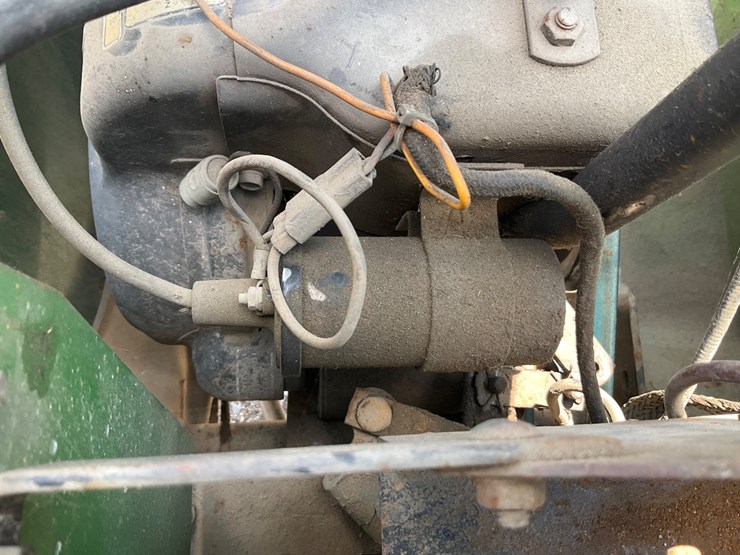 john-deere-200-image-39