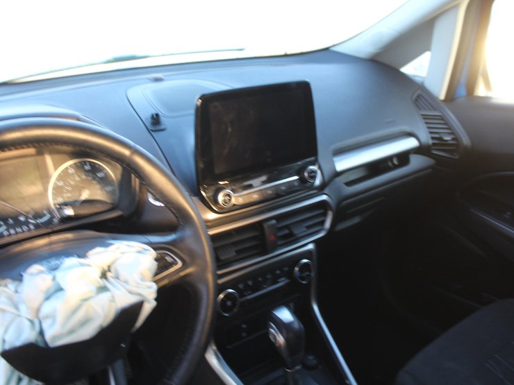 2020-ford-escape-image-8