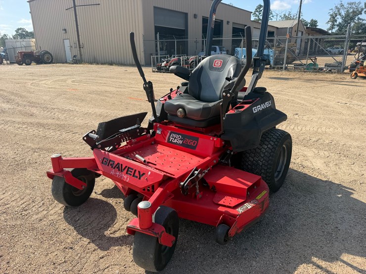gravely-proturn-260-image-1
