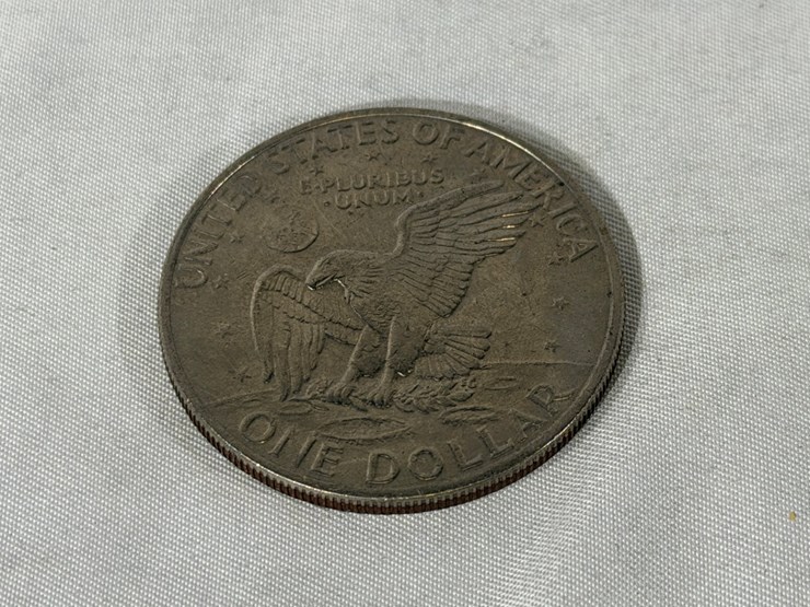 #00642-•-(20)-1972-ike-dollars-image-4