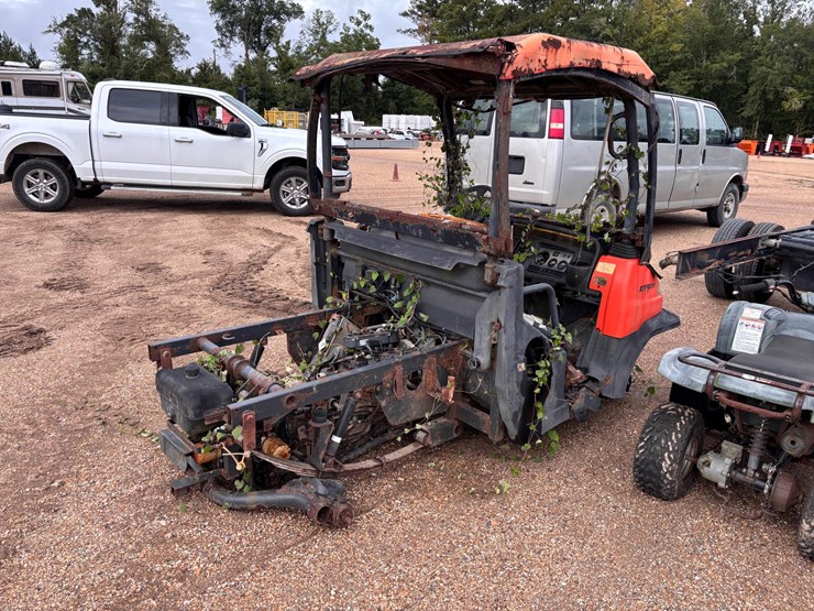 kubota-rtv900-image-4