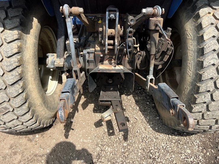 new-holland-tc45-image-16