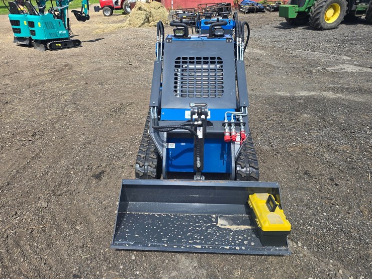 #688-•-zjg-zj-380-mini-skid-steer-image-8