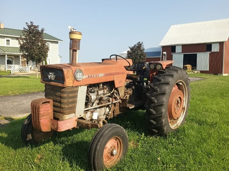1967-massey-ferguson-165-image-1