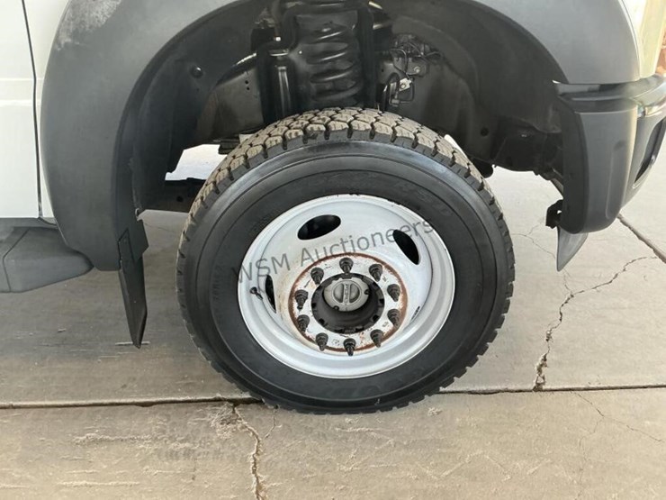 2013-ford-f550-image-9