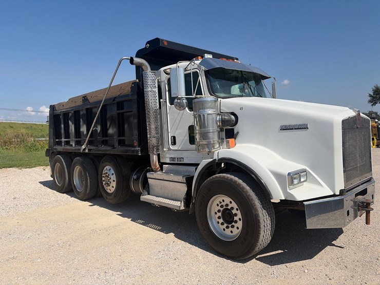 2019-kenworth-t800-image-3