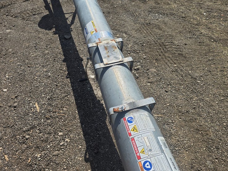 #686-•-2023-hutchinson-wrx-10-61-auger-image-9