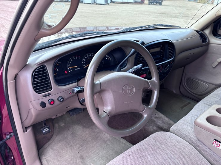 2000-toyota-tundra-image-10