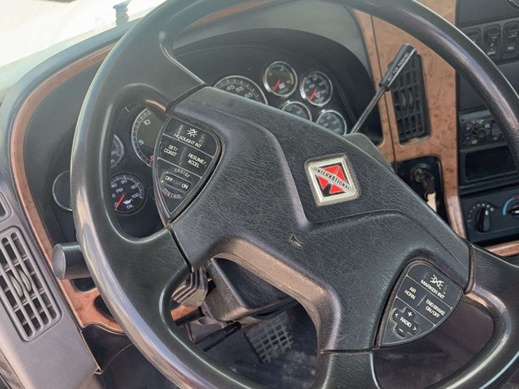 2011-international-prostar-image-18