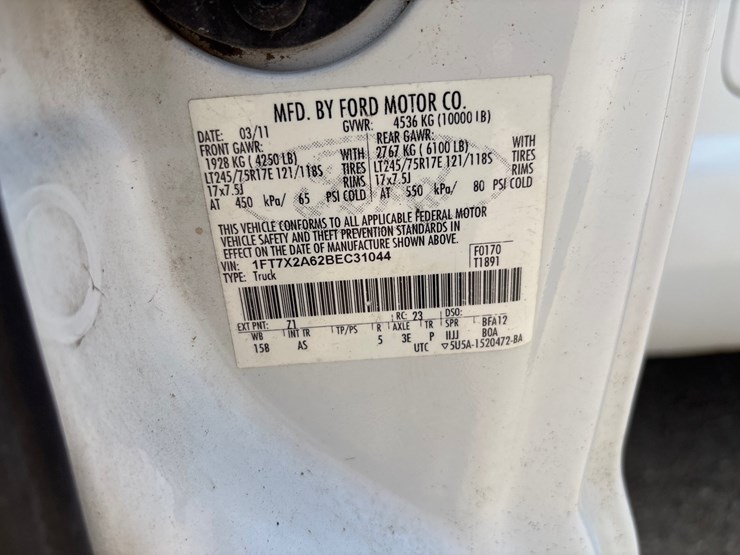 2011-ford-f250-image-11