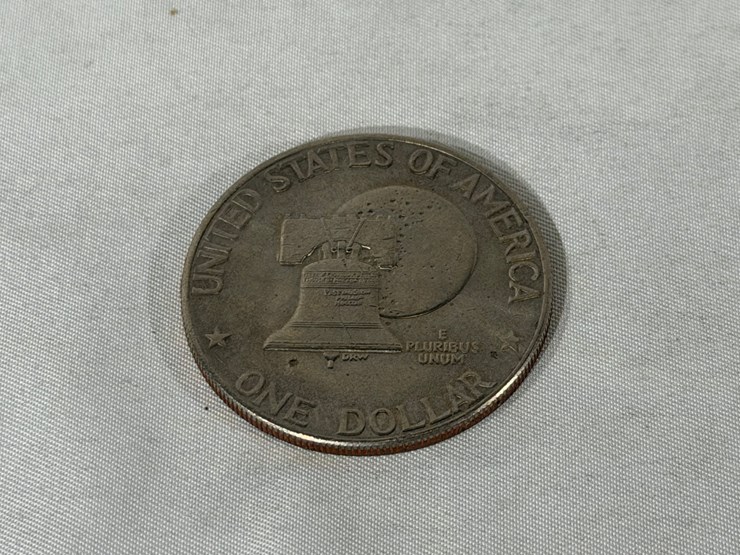 #00638-•-(20)-1976-ike-dollars-image-4