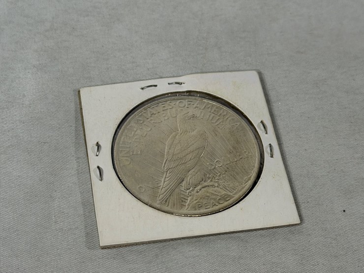 #00637-•-1923-peace-dollar-image-5