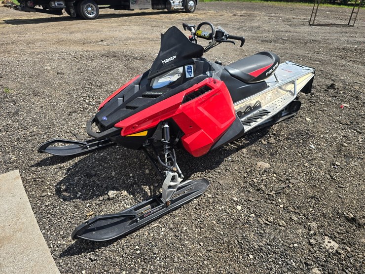 #697-•-polaris-switchback-snow-mobile-image-1