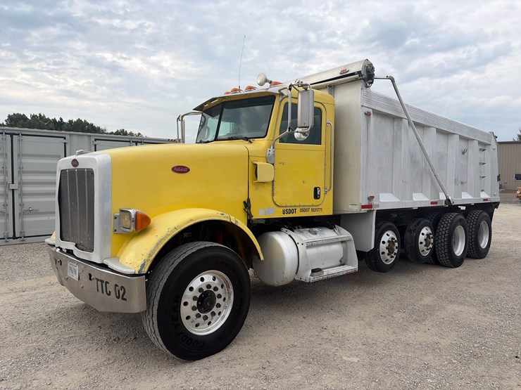 2011-peterbilt-367-image-1