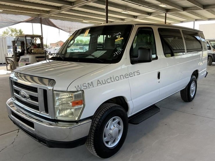 2009-ford-e350-image-4