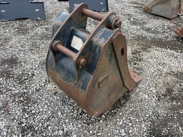 caterpillar-22-image-3