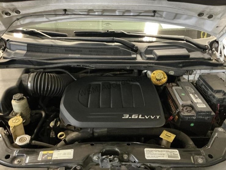 2014-dodge-grand-caravan-image-14