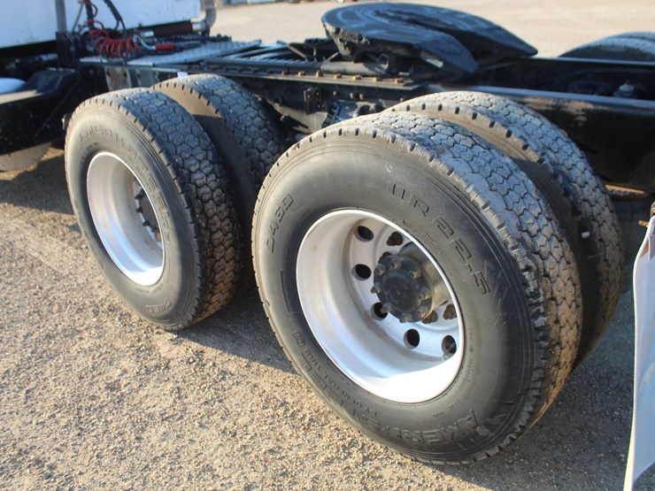 2015-kenworth-t880-image-5