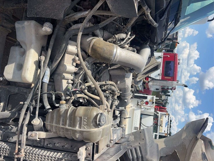 2011-international-prostar-image-28