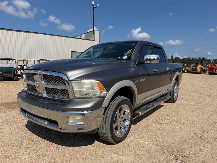 2009-dodge-ram-1500-image-1