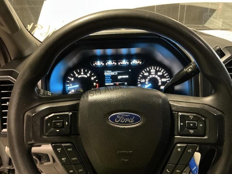 2020-ford-f150-image-16